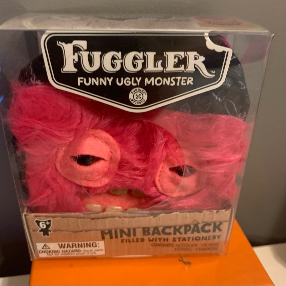 FUGGLER
FUNNY UGLY MONSTER mini backpack
FILLED WITH STATIONERY